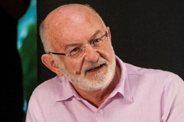 Vale Tudo | Silvio de Abreu detona adaptação de Manuela Dias silvio de abreu vale tudo